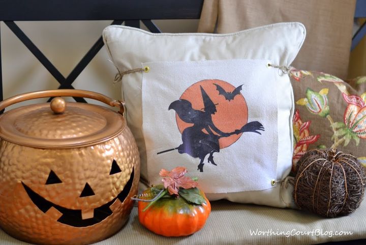 no sew changeable pillow covers, christmas decorations, crafts, halloween decorations, seasonal holiday decor, Changeable pillow cover for Halloween with a witch printable
