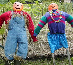 scarecrow love, outdoor living, seasonal holiday decor, Mr Mrs Scarecrow