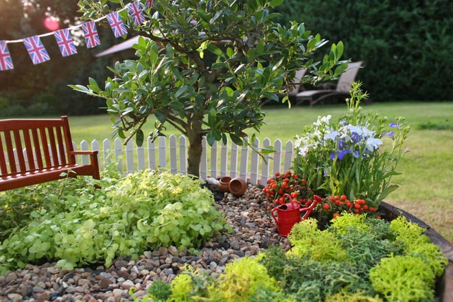 diy miniature garden in honour of the birth of the royal baby, flowers, gardening, outdoor living, Bridgman Miniature Fairy Garden
