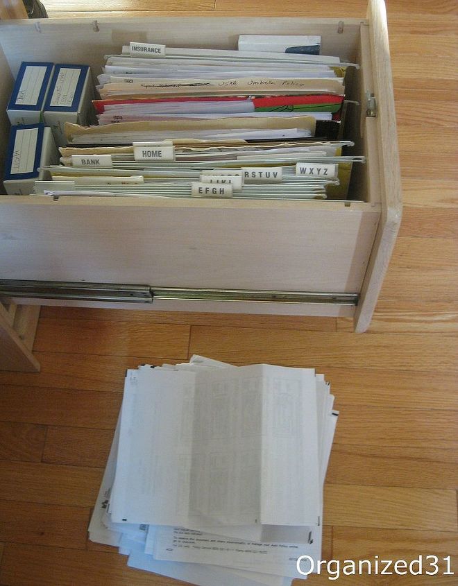 couch potato organizing paperwork, organizing, During the commercial file the categories in your file box or cabinet