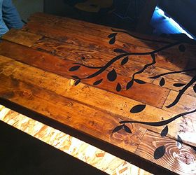 diy pallet headboard, diy, how to, pallet, Stain on top of decal