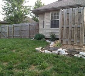 q backyard help needed, gardening, landscape, Now facing the house with left side of patio and small fence