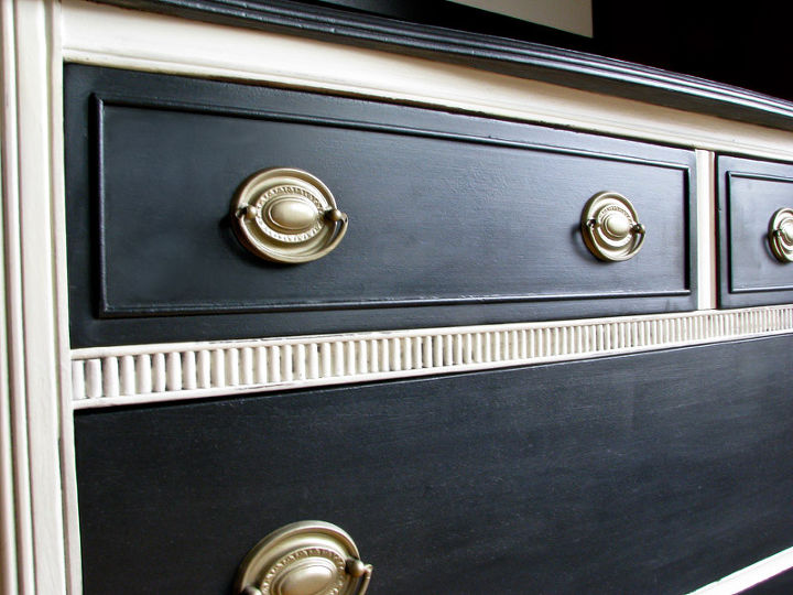 lil vintage dresser makeover, painted furniture, Dresser close up
