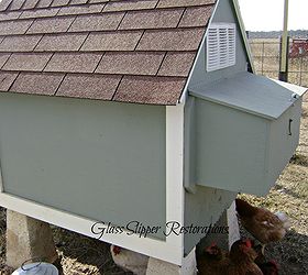 repurposed doghouse into a chicken coop, homesteading, repurposing upcycling, Added a vent and nesting box to the back