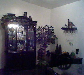 halloween decorating with black and white, halloween decorations, seasonal holiday d cor, wreaths, Dining Area