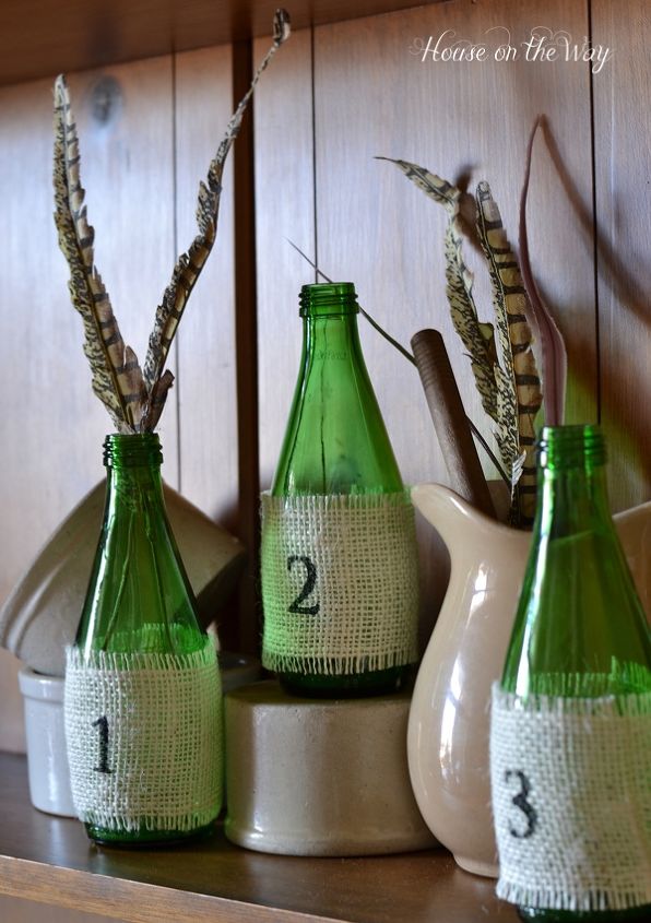conjunto de vasos numerados upcycled de garrafas de vidro, Um grande conjunto de vasos numerados
