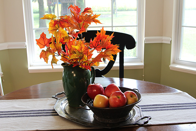 my funky fall kitchen aka ffk, kitchen design, repurposing upcycling, seasonal holiday decor, Nothing says fall like apples and leaves