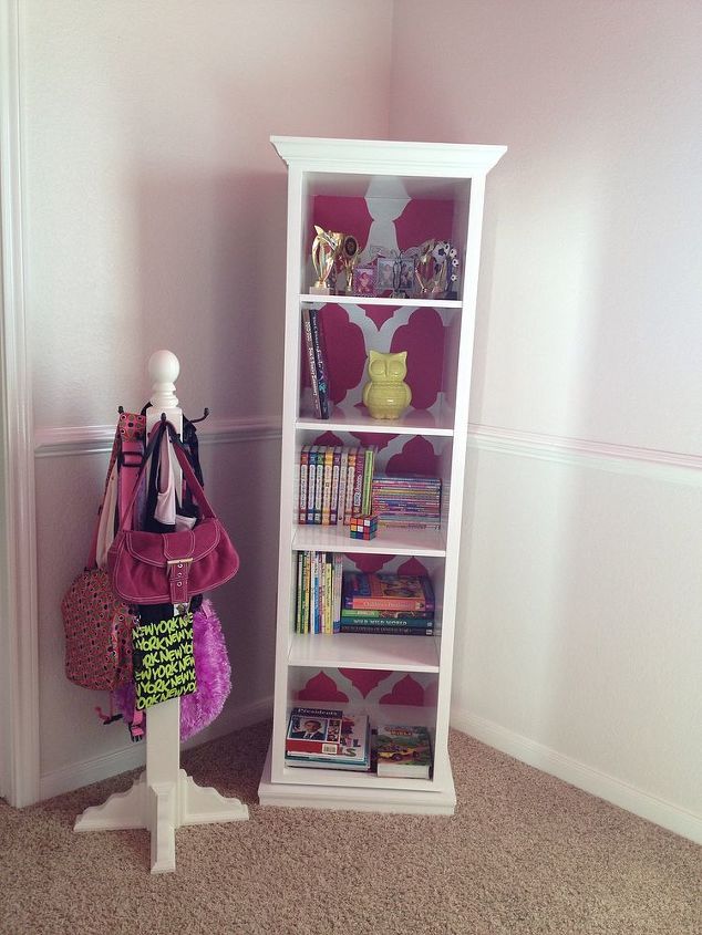 bookshelf finally in her big girl bedroom, bedroom ideas, painted furniture, shelving ideas, Had a picture on the wall but it did not go so well with the shelf Have to find something else