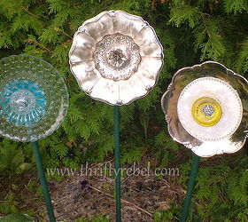 setting the garden with flower plates, crafts, flowers, gardening, repurposing upcycling