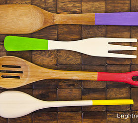 make these diy paint dipped wooden utensils, crafts