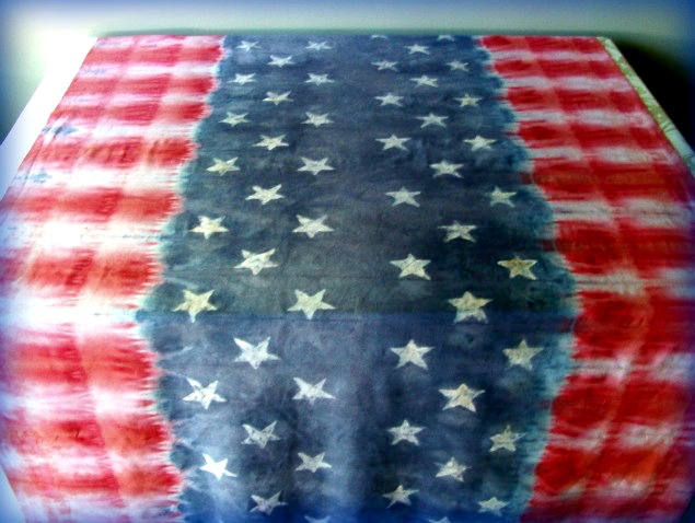 faux batik and tie dye patriotic table cloth, crafts, patriotic decor ideas, seasonal holiday decor, Running two lengths of star pattern down the center makes it attention grabbing