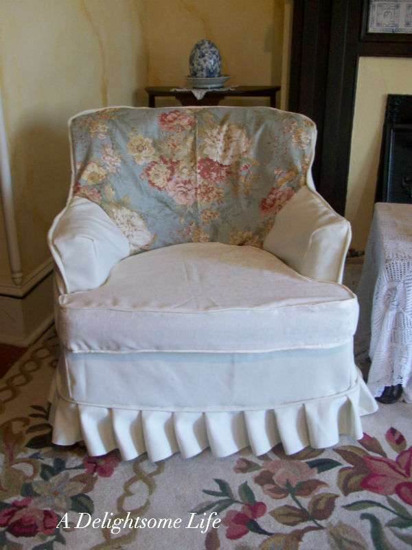 slipcovered chairs, crafts, home decor, painted furniture