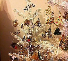 What to Do With All Those Christmas Pins-decorate a Tree, of Course!