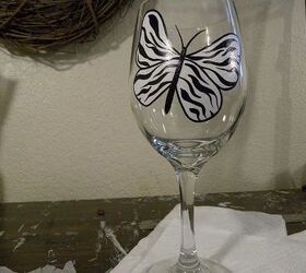 how to paint a wine glass, crafts, painting, or fat and thin lines The lines tend to mimic one another but some are thicker than others Try to keep the flow of the stripes going the same direction