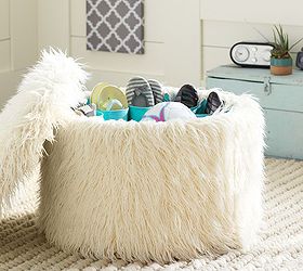 shopping for the dorm room, bedroom ideas, home decor, This ottoman doubles as seating and storage