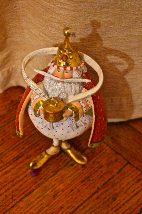 a way to celebrate three kings day, christmas decorations, seasonal holiday decor, This king was included in a 2011 Post within TLLG s Blogger Pages