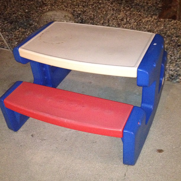 redoing a little tikes table, painted furniture, DRAB