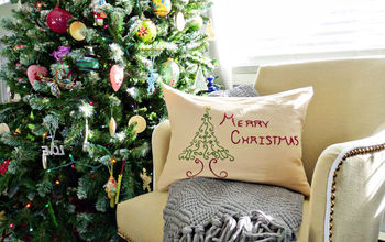 Embroidered Christmas Pillow Tutorial