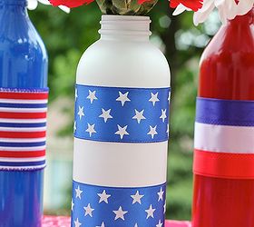 patriotic painted glass bottles, crafts, patriotic decor ideas, seasonal holiday decor