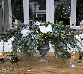 christmas outdoor decor, outdoor living, seasonal holiday decor, This centerpiece was built with the help of a chicken wire trick Go see my blog post for instructions