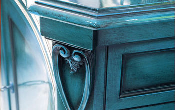 How to Do an Antique Glaze on Painted Furniture