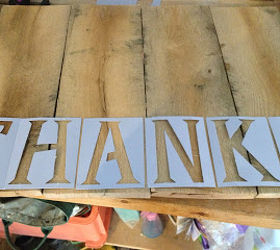 pallet makeover, thanksgiving decorations