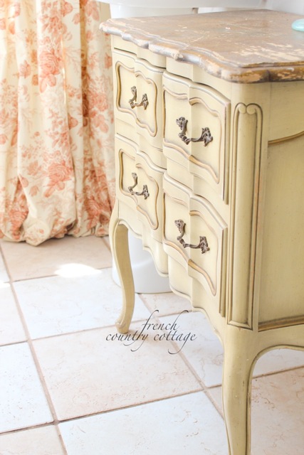 chest of drawers in the bathroom, bathroom ideas, home decor, painted furniture