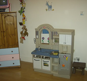 farmyard themed room for toddler boy and girl twins, bedroom ideas, home decor, painted furniture