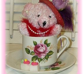decorating with upcycled teacups and old china, crafts, home decor, repurposing upcycling, wreaths