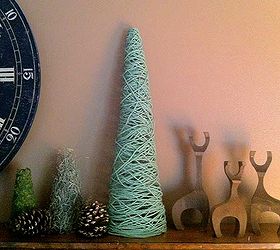 yarn christmas tree, christmas decorations, crafts, seasonal holiday decor