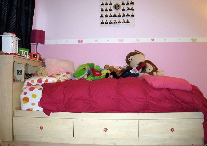 hometour momhomeguide, home decor, One of the two great storage beds in my daughters bedroom