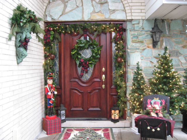 christmas front porch 2012, curb appeal, porches, seasonal holiday decor, White lights and greens classic Christmas