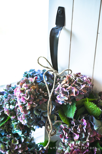 make a fresh hydrangea wreath in only 5 minutes, crafts, flowers, gardening, hydrangea, wreaths, Twine was used to tie the wreath up But I can see this hung anywhere especially on a fireplace mantel Pretty