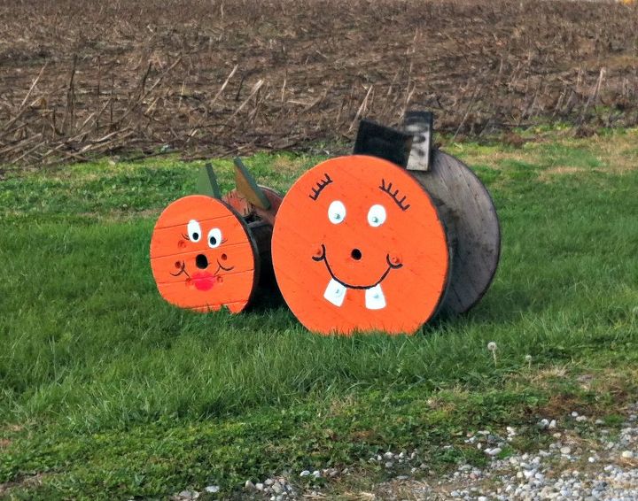 they re reel pumpkins, repurposing upcycling, seasonal holiday d cor