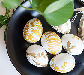 gold fern easter eggs, crafts, easter decorations, painting, seasonal holiday decor